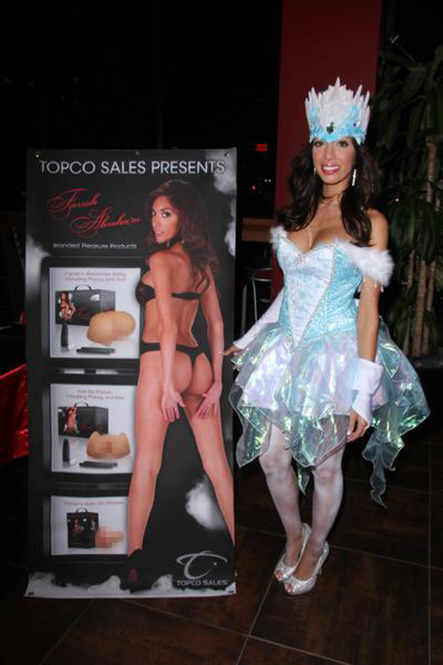 Farrah Abraham Busts Out An Elsa Costume To Sell Sex Toys E Online Au